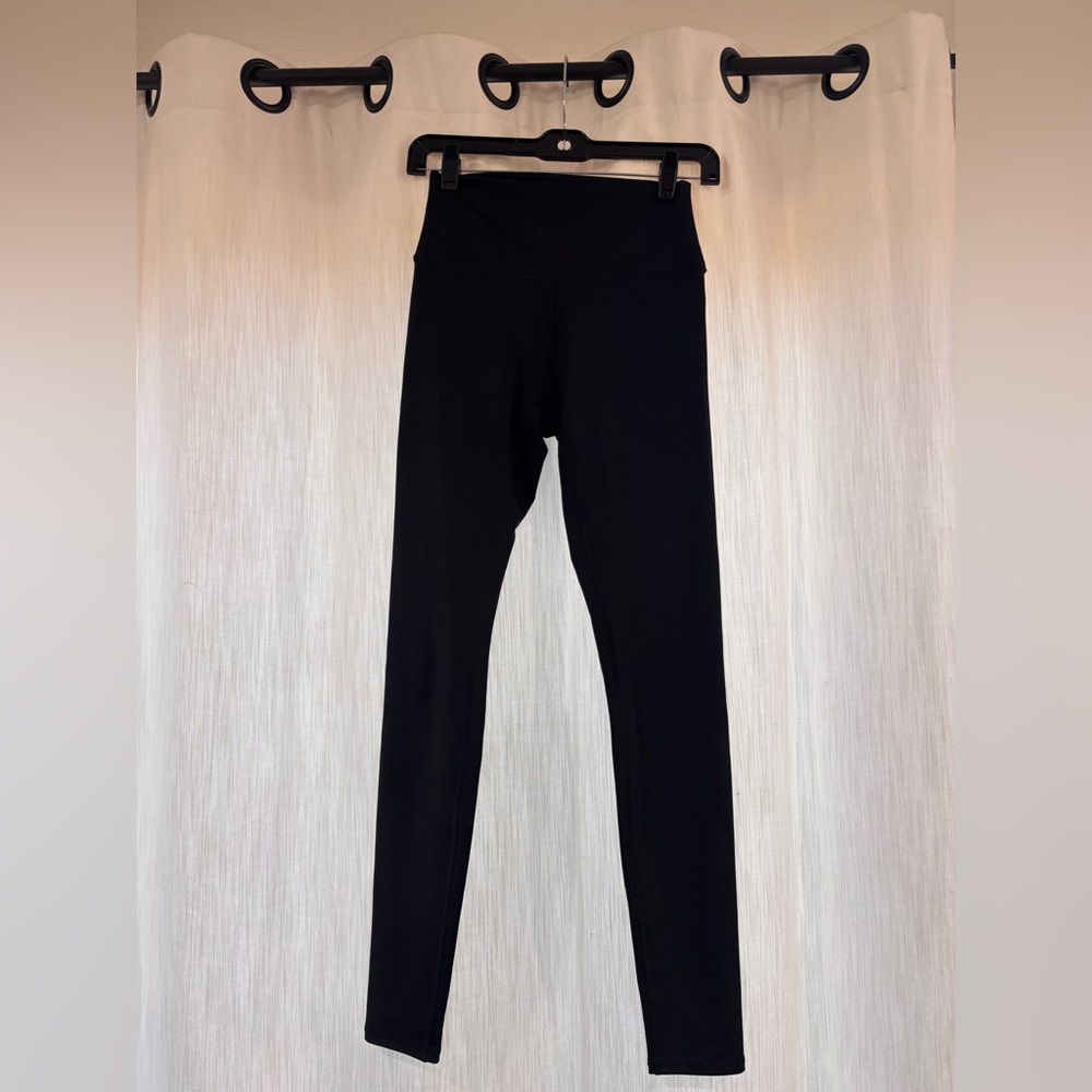 Alo Black Leggings